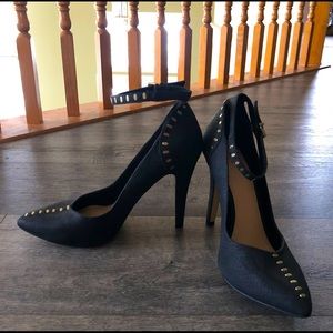 H&M- Studded Gray Snake Print Heels